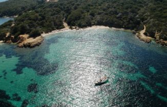 Porquerolles vue aérienne par Le Clos des Galéjades - Location vacances Porquerolles